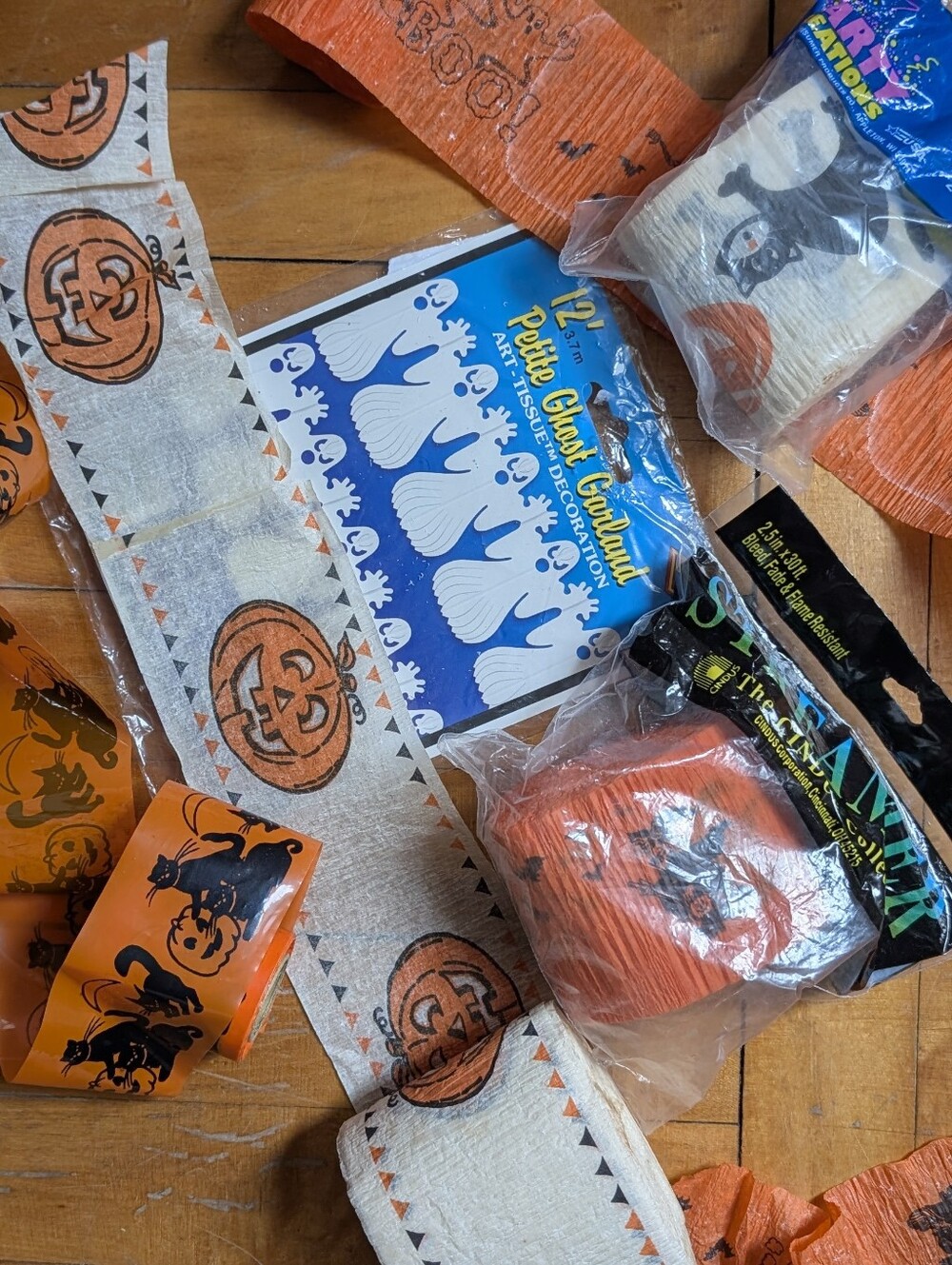 90s Vintage Halloween Party Streamers Garland Beistle Ghost Cat Witch Pumpkin